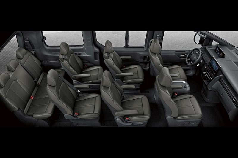 Обновлённое семейство Hyundai Staria: декор, экраны побольше и физические кнопки