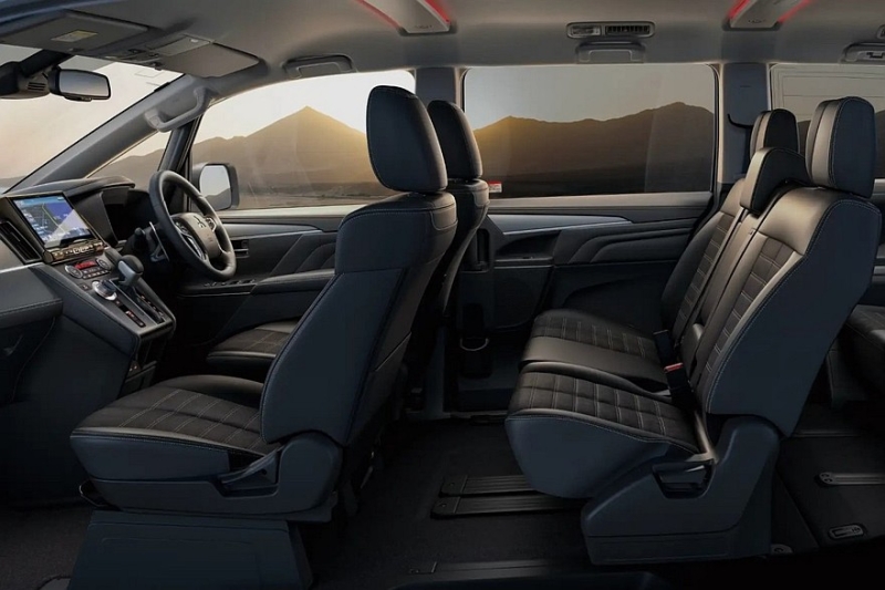 Обновлённый минивэн Mitsubishi Delica D:5 предложен с прежним дизелем