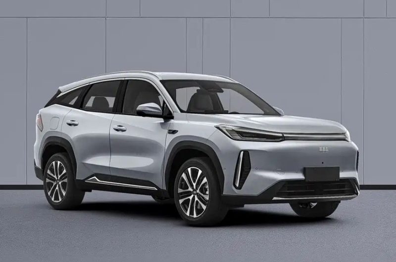 Появились подробности о новом кроссовере Geely Galaxy M7 EM-i