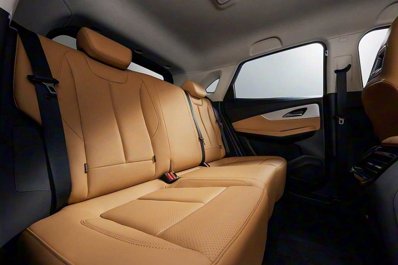 &laquo;Престижную&raquo; линейку Forthing Xinghai от Dongfeng пополнил кроссовер. Снова