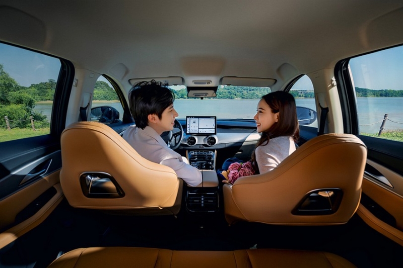 &laquo;Престижную&raquo; линейку Forthing Xinghai от Dongfeng пополнил кроссовер. Снова