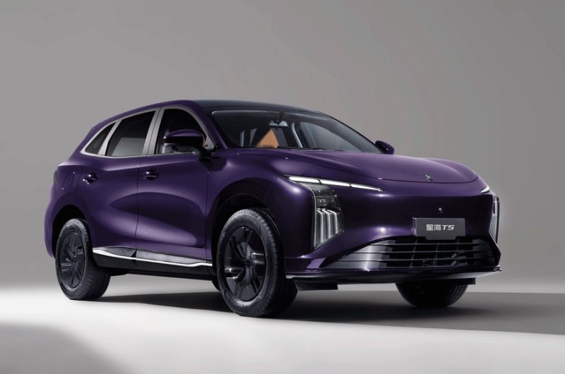 «Престижную» линейку Forthing Xinghai от Dongfeng пополнил кроссовер. Снова