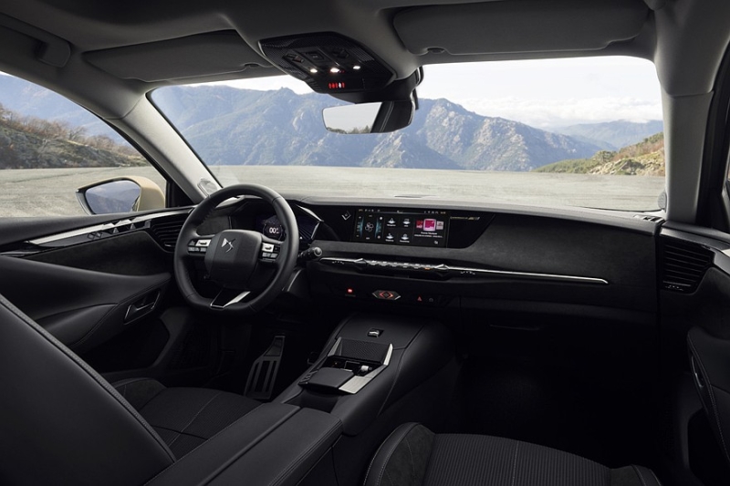 Теряющие покупателей DS 3, DS №4 и DS 7 обзавелись спецверсией Performance Line, цены известны