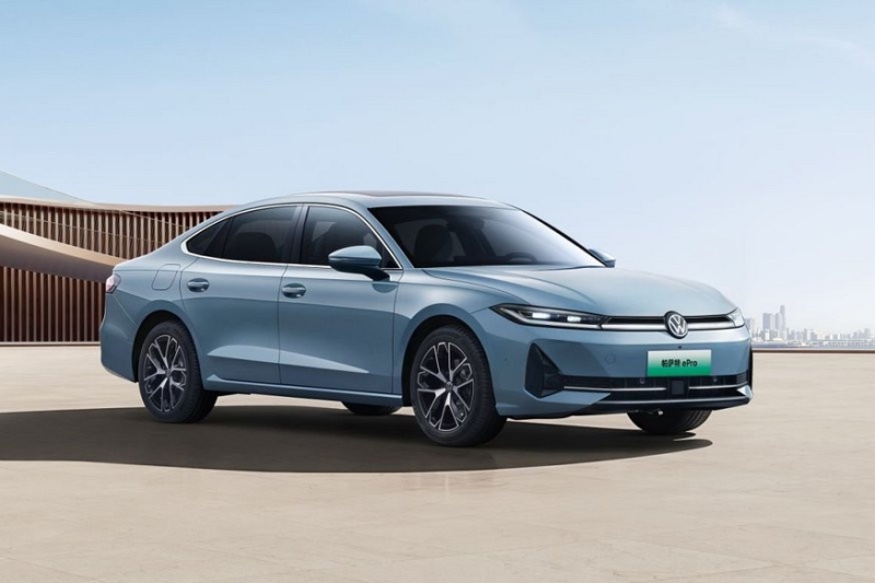 Volkswagen Passat Pro: к старту продаж готовится седан с другими дизайном и начинкой