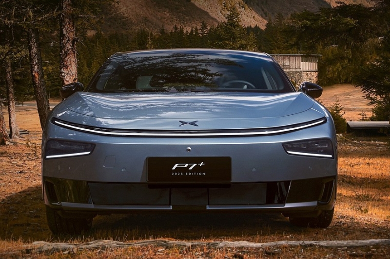 Xpeng P7+ обновлён через год после премьеры: два варианта начинки и статус глобальной модели