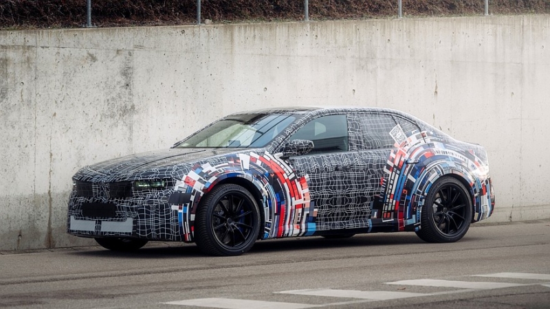 BMW M Neue Klasse появится в 2027 году со &laquo;свистелками&raquo; и имитацией коробки передач