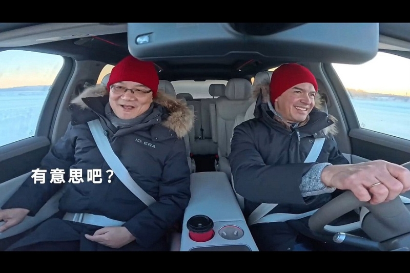 Большой кроссовер Volkswagen ID.Era 9X: засвечен интерьер