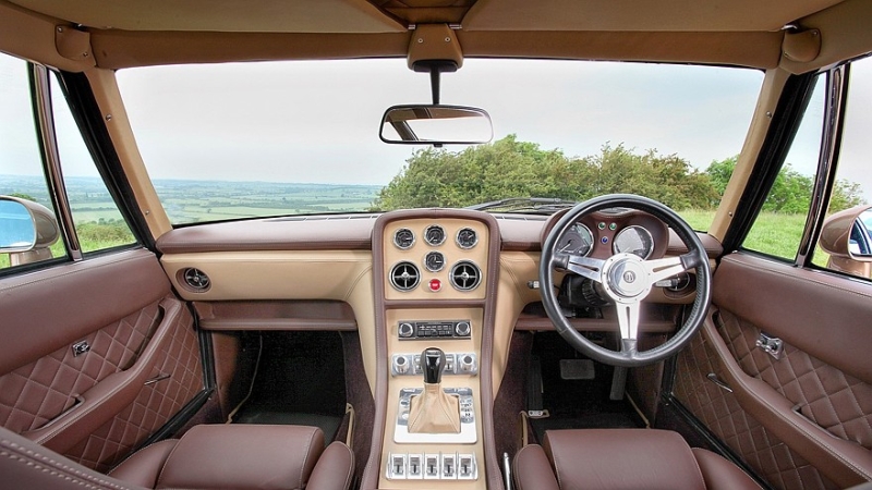 Британская компания Jensen анонсировала первую за четверть века новую модель