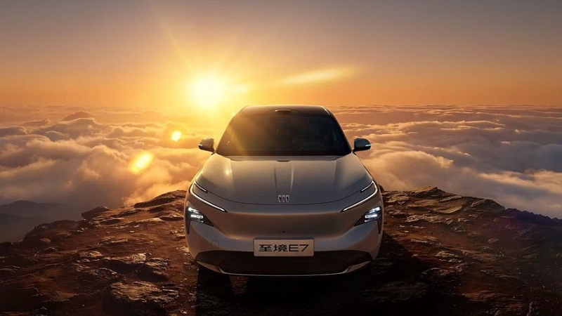 Ещё один конкурент Geely Monjaro: кроссовер Buick Electra E7 готовится к премьере