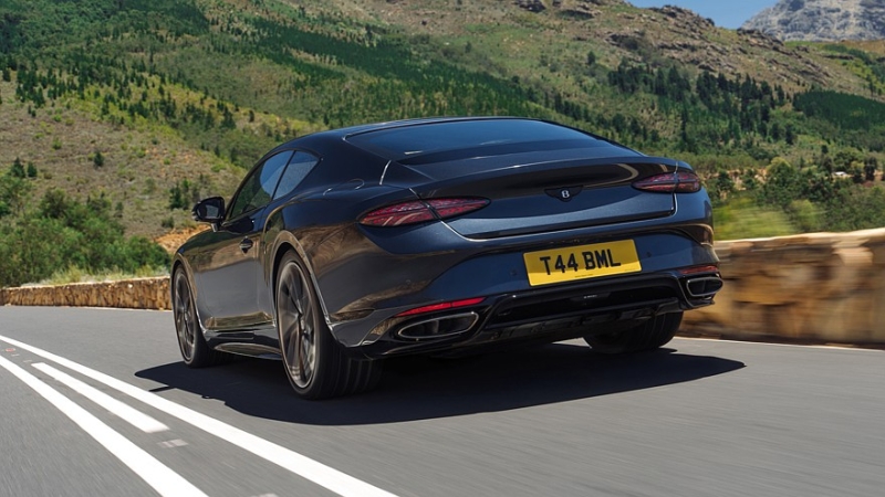 Линейка Bentley Continental пополнилась за счёт новых модификаций GT S и GTC S