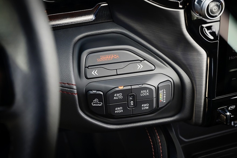 Масл-трак Ram 1500 SRT TRX вернулся: мощнее, быстрее и богаче предшественника