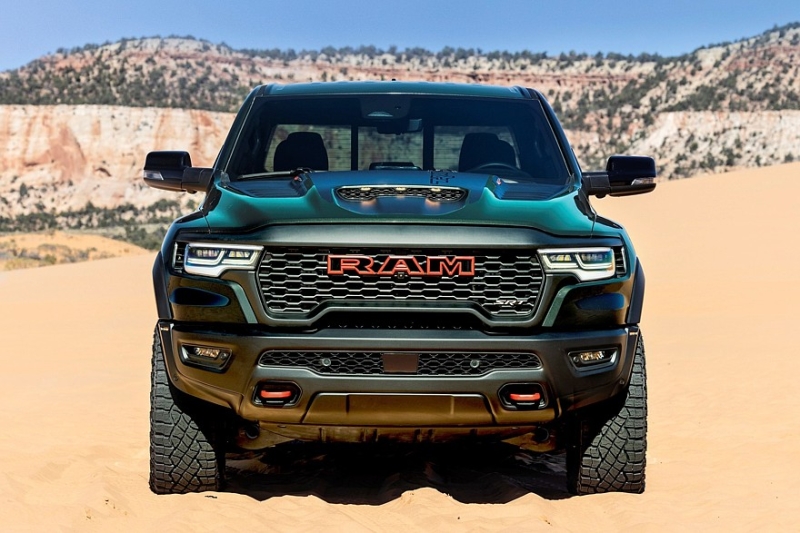 Масл-трак Ram 1500 SRT TRX вернулся: мощнее, быстрее и богаче предшественника