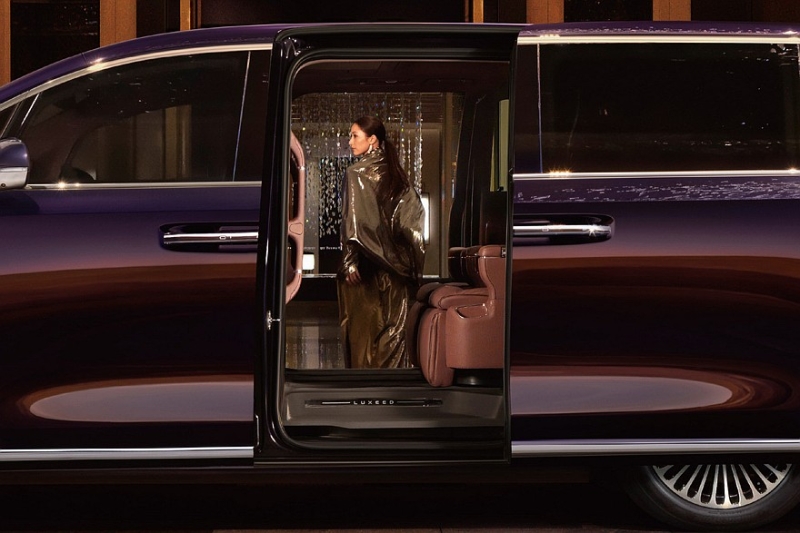 Минивэн Luxeed V9 от Chery и Huawei: официальные фото