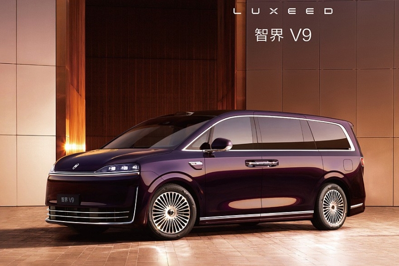 Минивэн Luxeed V9 от Chery и Huawei: официальные фото