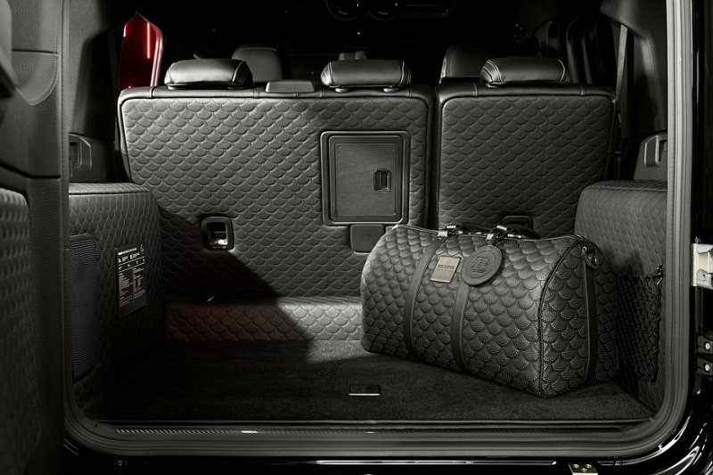 Новый Brabus 900 Rocket Edition дебютировал на очень крутых ностальгических колёсах