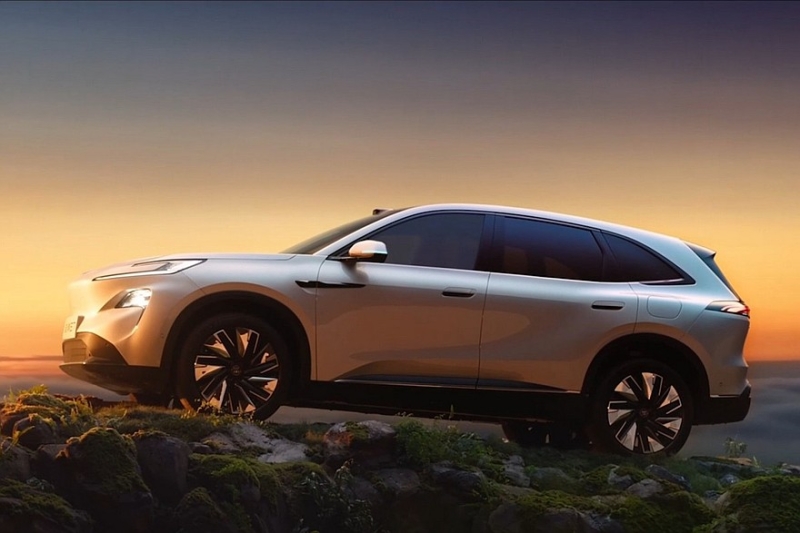 Новый кроссовер Buick Electra E7 показался на свежих кадрах