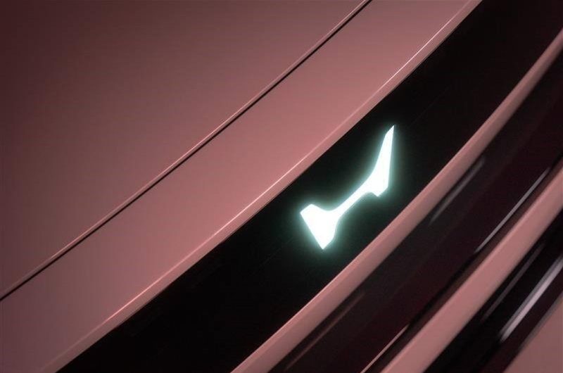 Рамку долой и назад к истокам: Honda обновила логотип автомобильного подразделения