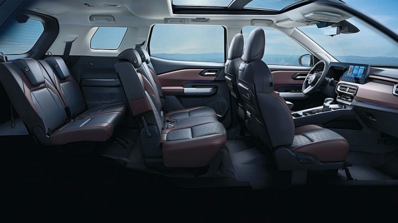 Трёхрядный кроссовер Mitsubishi Destinator появился в ещё одном регионе