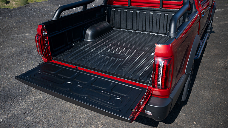 В России стартовали продажи новой версии флагманского пикапа JAC T9, цена известна