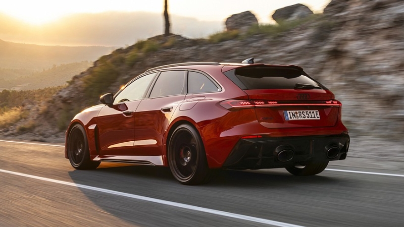 Audi полностью рассекретила новые «заряженные» лифтбек и универсал RS 5