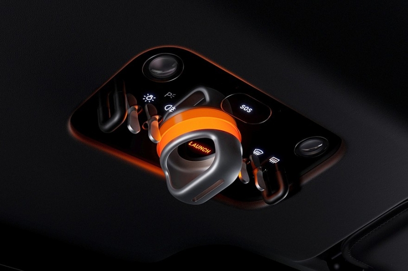 Электромобиль Ferrari получил имя Luce и неоклассический интерьер в стиле техники Apple