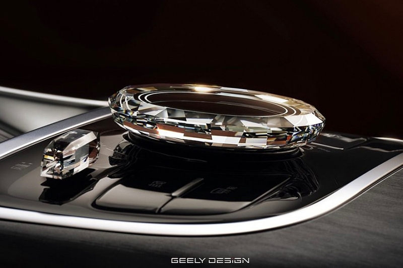 Кроссовер Geely Galaxy M7 показался на официальных фото