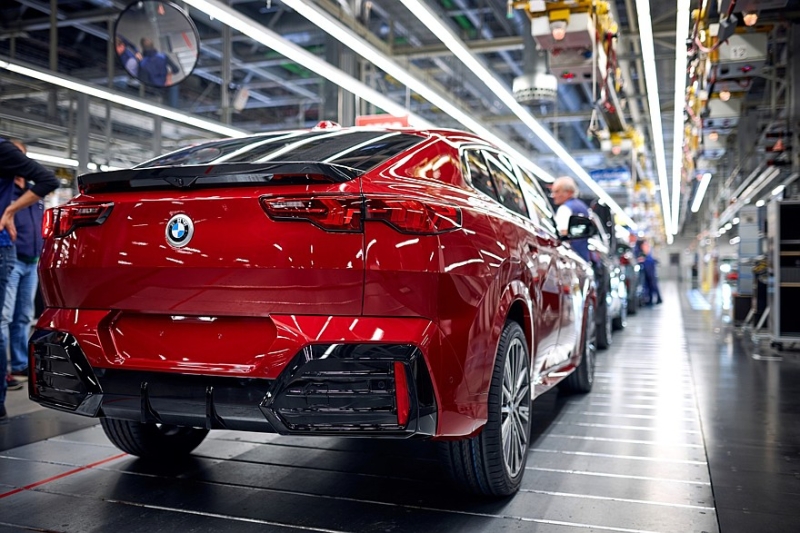 Крупнейший в Европе завод BMW отметил юбилей производственным рекордом