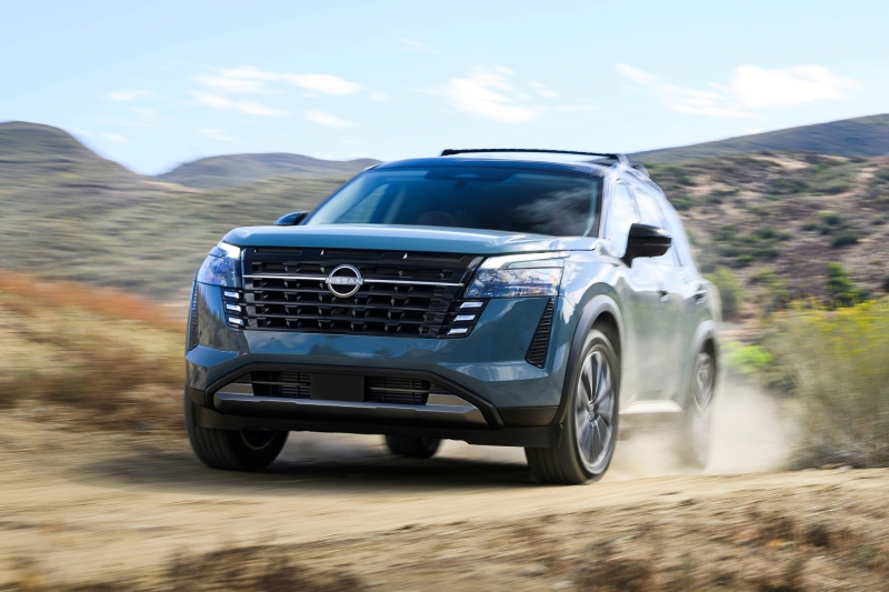 Наконец-то честный внедорожник: на Nissan Pathfinder в новом поколении вернётся рама