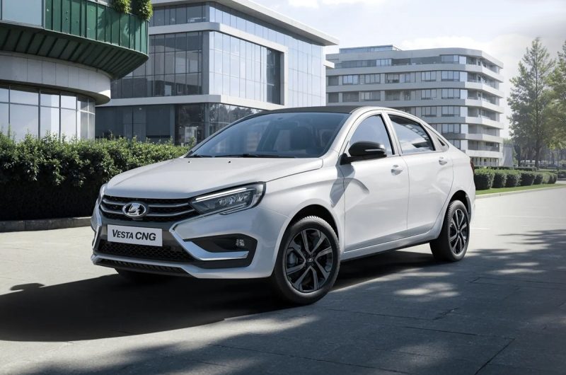 Новая Lada Vesta CNG вышла на рынок, цены известны