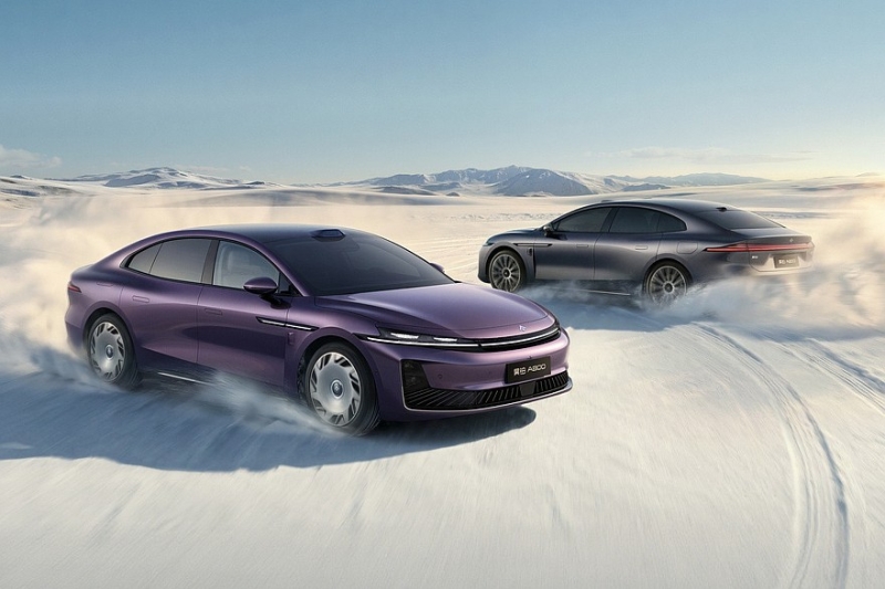 Роскошный седан Hyptec A800 от GAC: интересная фишка в салоне и полный привод