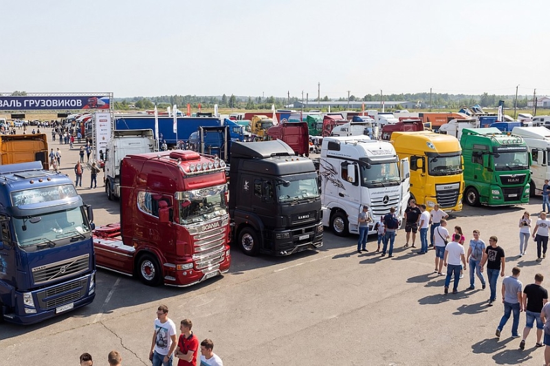 С мая по сентябрь в России пройдет серия фестивалей грузовой техники «Жизнь в Кабине»