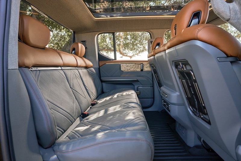 Scout может отложить старт производства пикапов и внедорожников на год