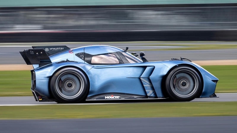 Способный ездить по потолку британский суперкар McMurtry Speirling готов к производству
