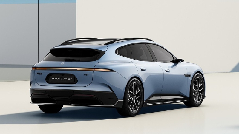 Универсал Avatr 06T: &laquo;живые&raquo; фото и технические подробности