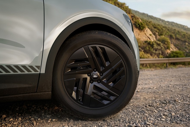 Ford анонсировал спецверсию Explorer Collection: другой декор и иное оформление салона