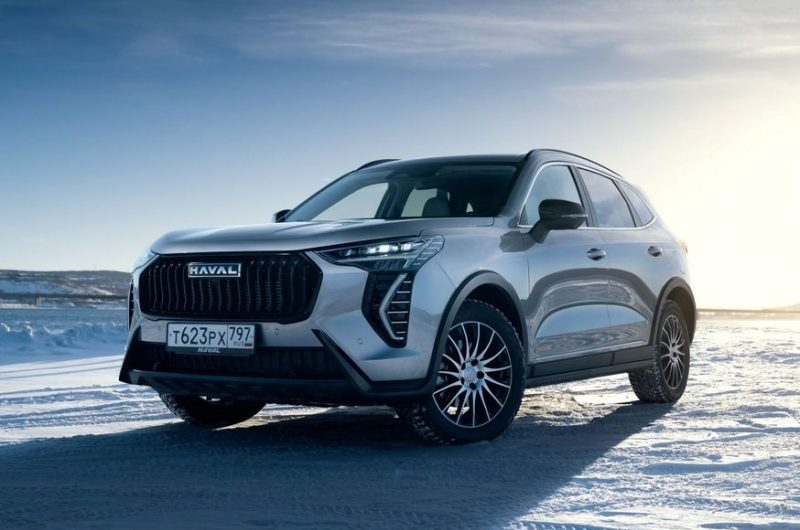 Haval Jolion получил в России обновлённый салон и более тяговитый мотор. Объявлены цены