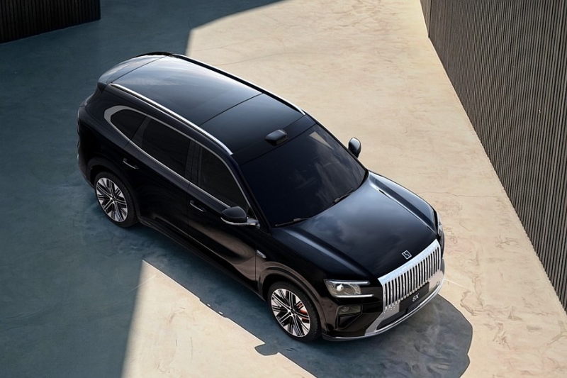 Кроссовер Zeekr 8X начинает карьеру с ажиотажного спроса