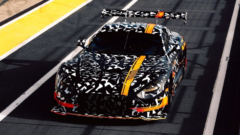 Mercedes-AMG готовит два хардкорных спорткара: трековый GT3 и дорожный GT Black Series