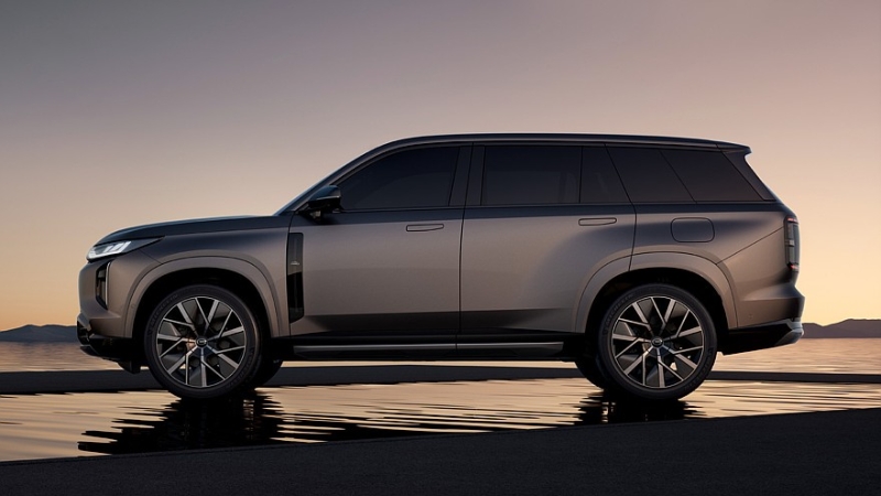 На российском рынке стартовали продажи кроссовера GAC S7, цены известны