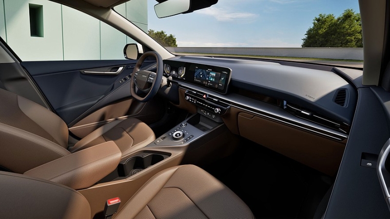 Обновлённый кроссовер Kia Niro: информация о технике и цены