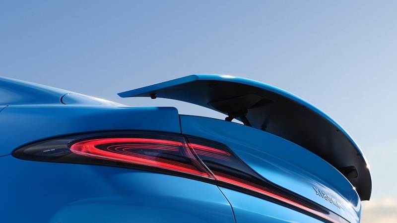 Обновлённый Xiaomi SU7: мощнее, дальнобойнее, богаче и немного дороже