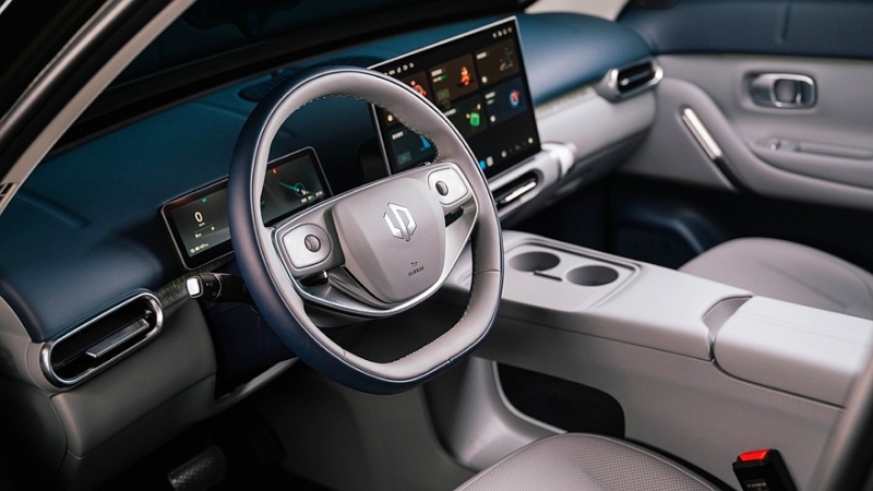 Очень дешёвый, но не бедный кроссовер Leapmotor A10 выходит на рынок