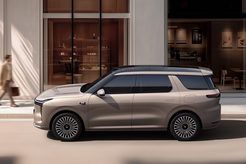 SAIC подхватил моду на &laquo;клонирование&raquo; флагманов: представлен кроссовер IM LS8