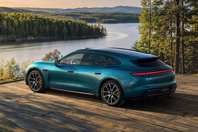 Седан и универсал Shangjie Z7 в стиле Porsche: старт предзаказов и ажиотаж