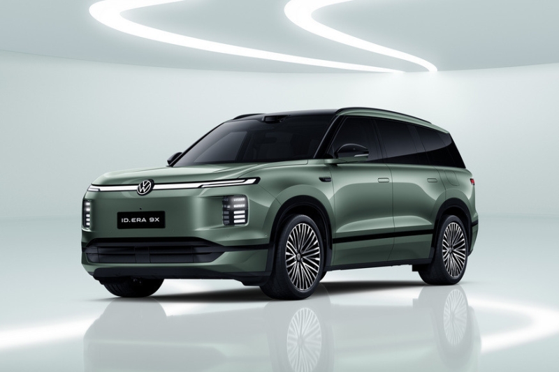 Серийный кроссовер Volkswagen ID.Era 9X: полноценные изображения салона