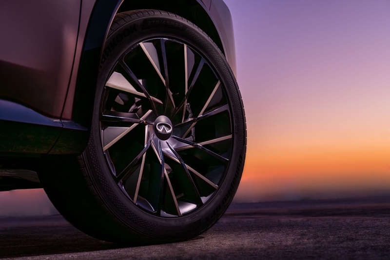 У кроссовера Infiniti QX65 могут появиться версии с двигателем V6