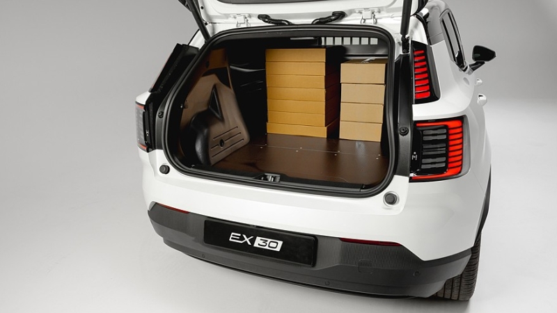 Volvo EX30 Cargo: компактный паркетник превратили в фургон