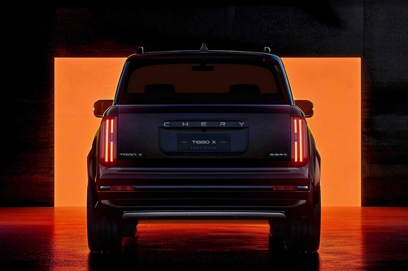 Будущие флагманы Chery: брутальный кроссовер Tiggo X и седан Arrizo X