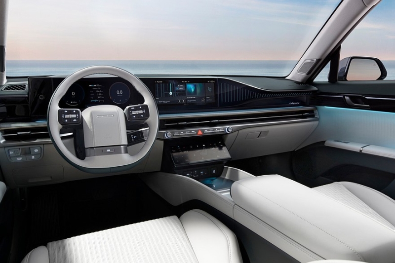 Флагманский седан Hyundai Grandeur получил новый салон после рестайлинга