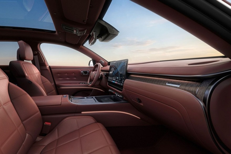 Флагманский седан Hyundai Grandeur получил новый салон после рестайлинга